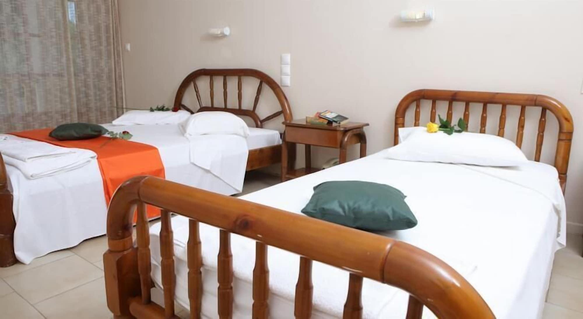 Galaxy Hotel Аргостолион Екстериор снимка