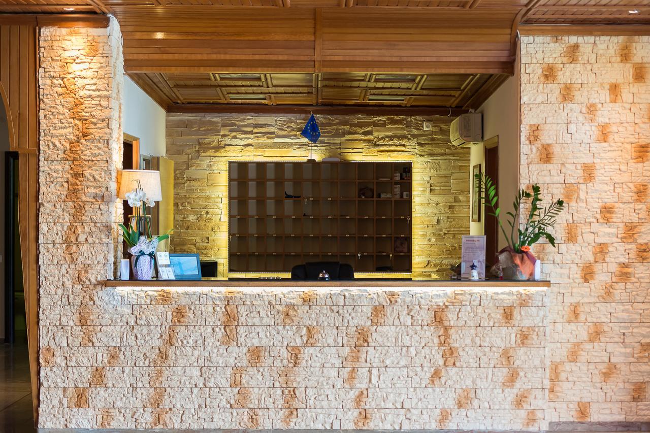 Galaxy Hotel Аргостолион Екстериор снимка