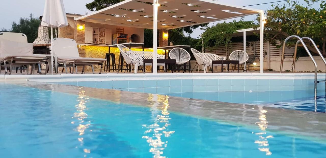 Galaxy Hotel Аргостолион Екстериор снимка